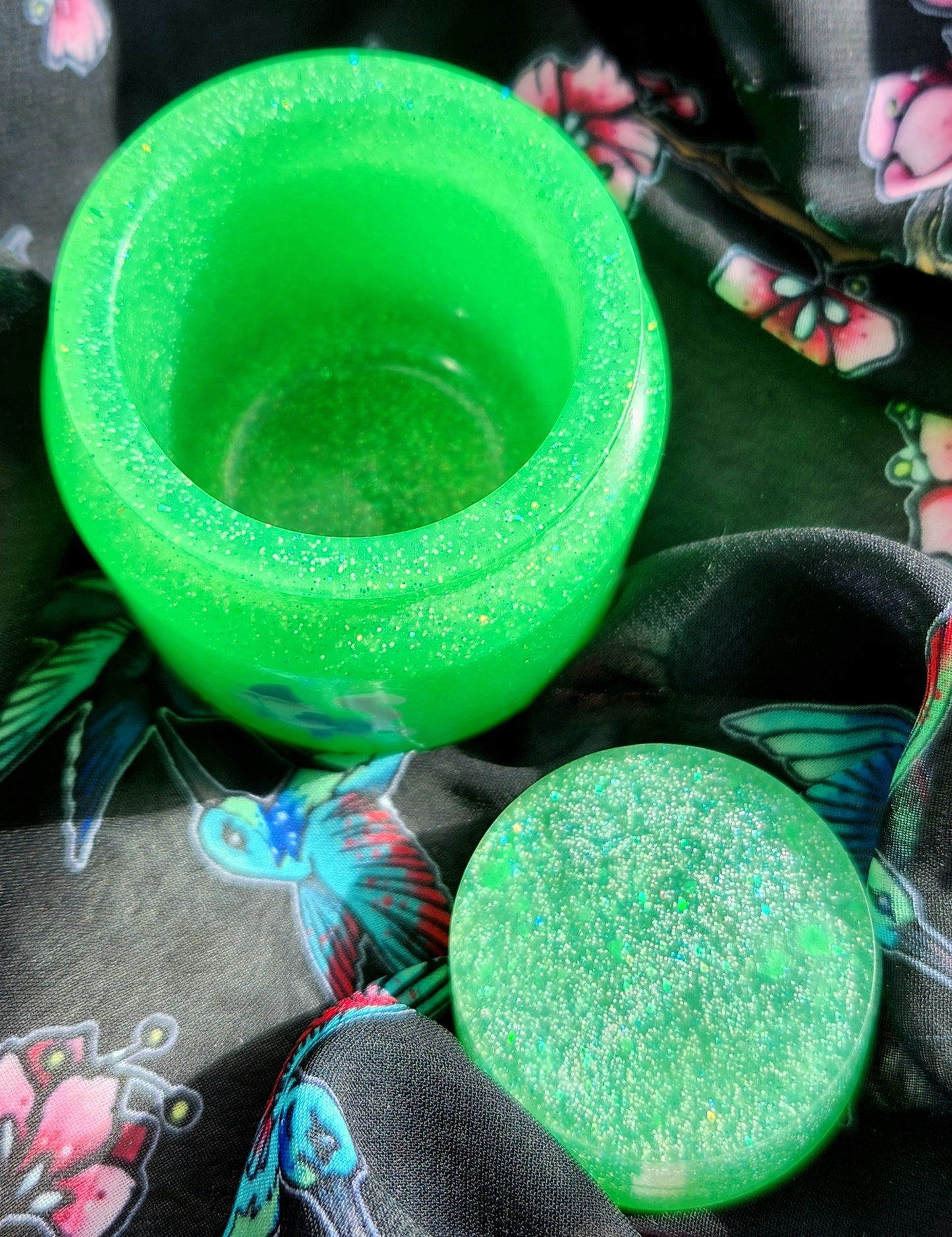 Mr. Meagle "Frog Finder" Jar/Keychain/Pin Set - Neon Plasma Green