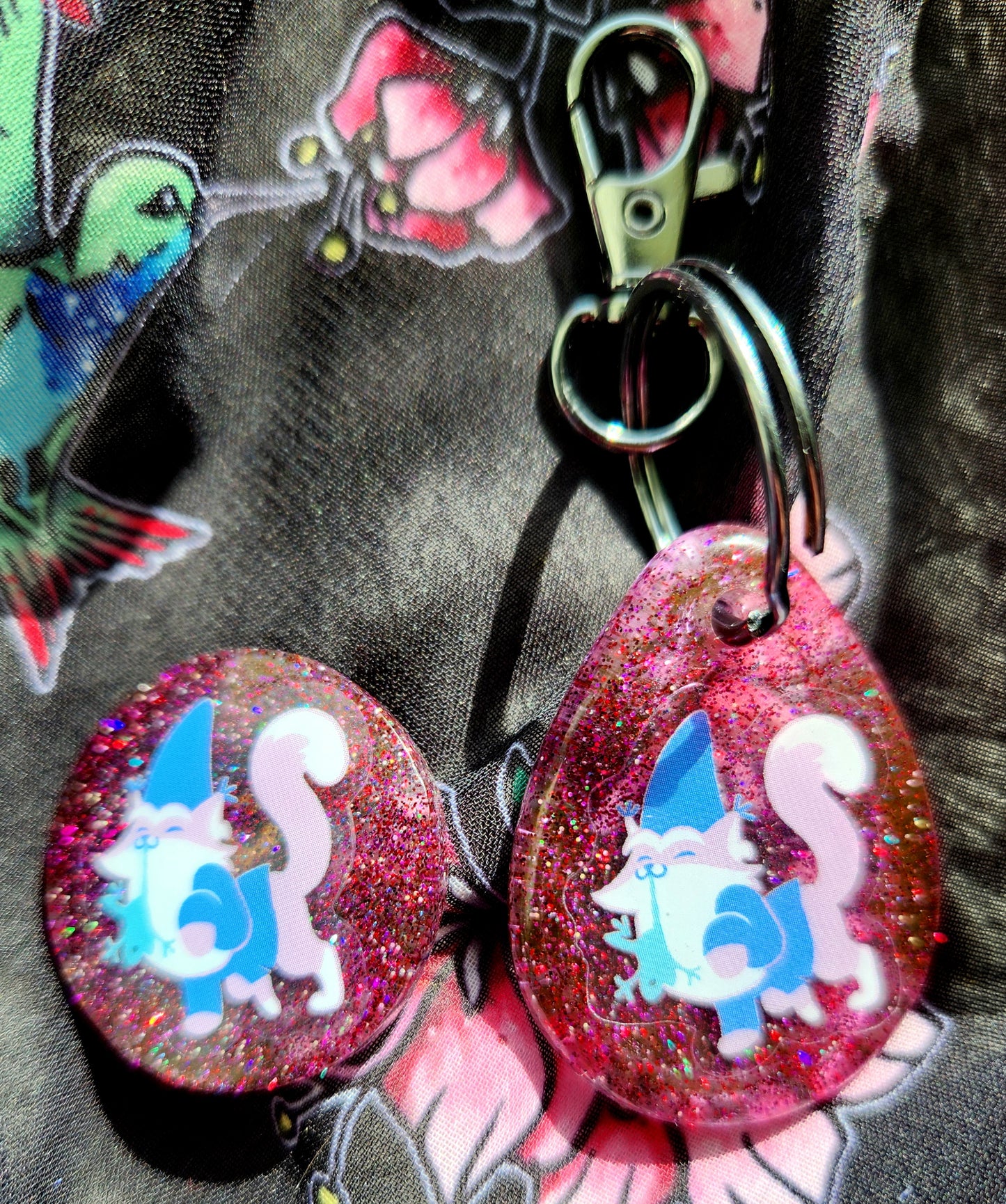 Mr. Meagle "Frog Finder" Jar/Keychain/Pin Set - Black & Cranberry Red Gradient