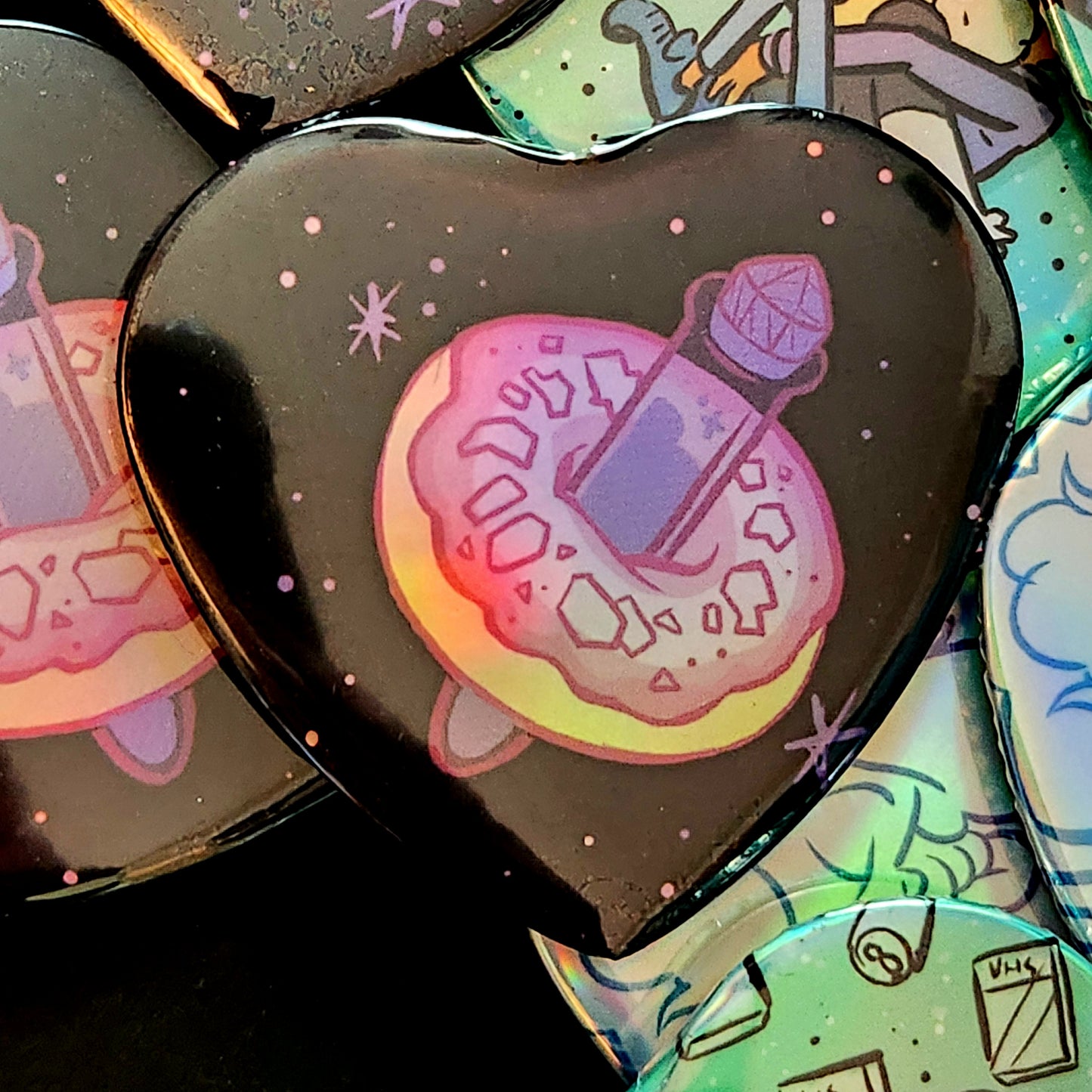 HEART BUTTONS & MAGNETS: SU "Lars & Sadie" HOLO HEART Buttons!