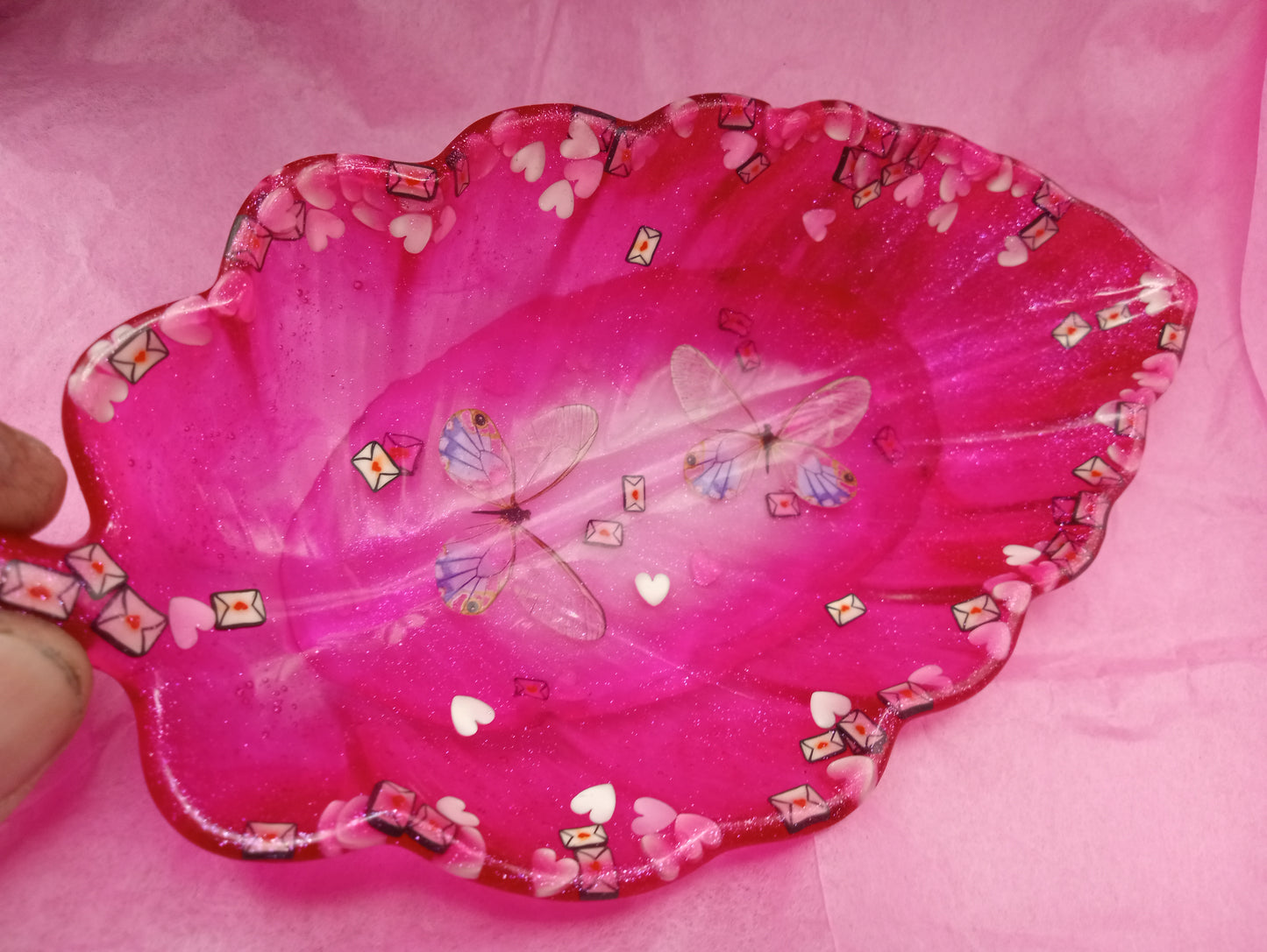 Valentine's Day "Love Bugs" Faux Butterflies - Dark Pink - Resin Leaf Tray