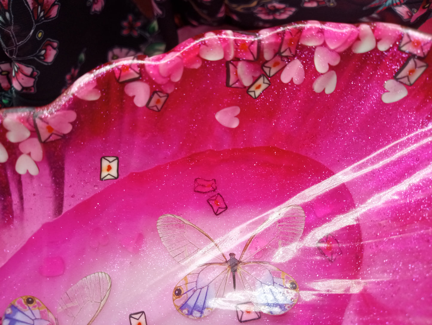 Valentine's Day "Love Bugs" Faux Butterflies - Dark Pink - Resin Leaf Tray