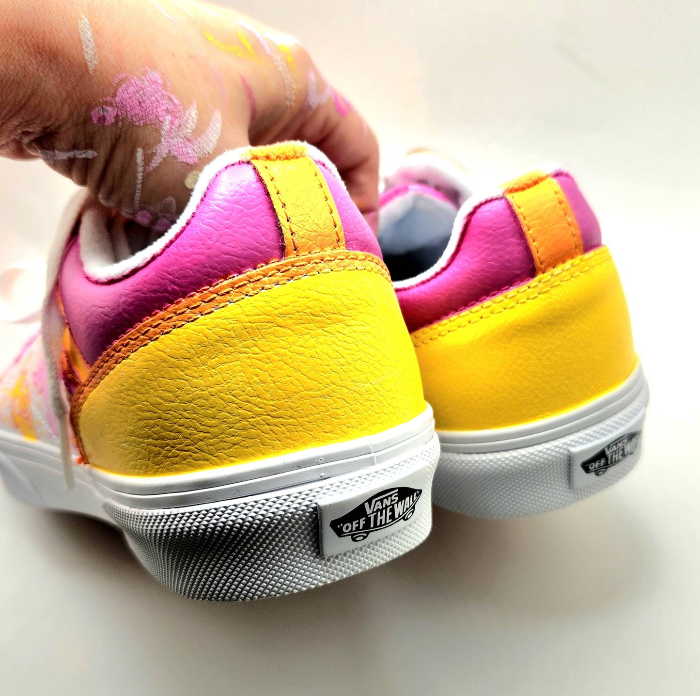 EEnE: 🌟 CUSTOM VANS 🌟  Choose Your Size