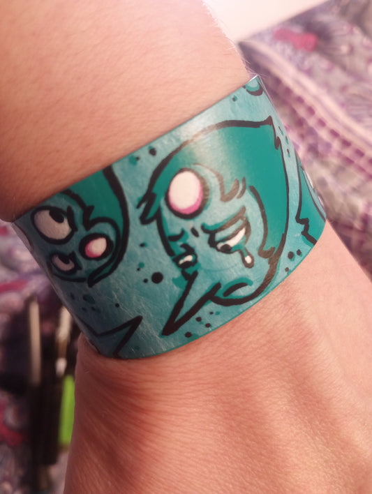 SU "Sad Crying Pearl" Blue Genuine Leather Cuff Bracelet