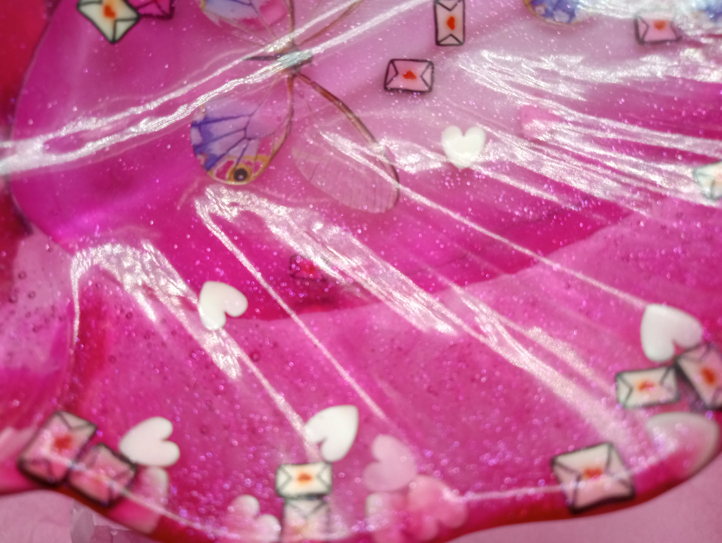 Valentine's Day "Love Bugs" Faux Butterflies - Dark Pink - Resin Leaf Tray
