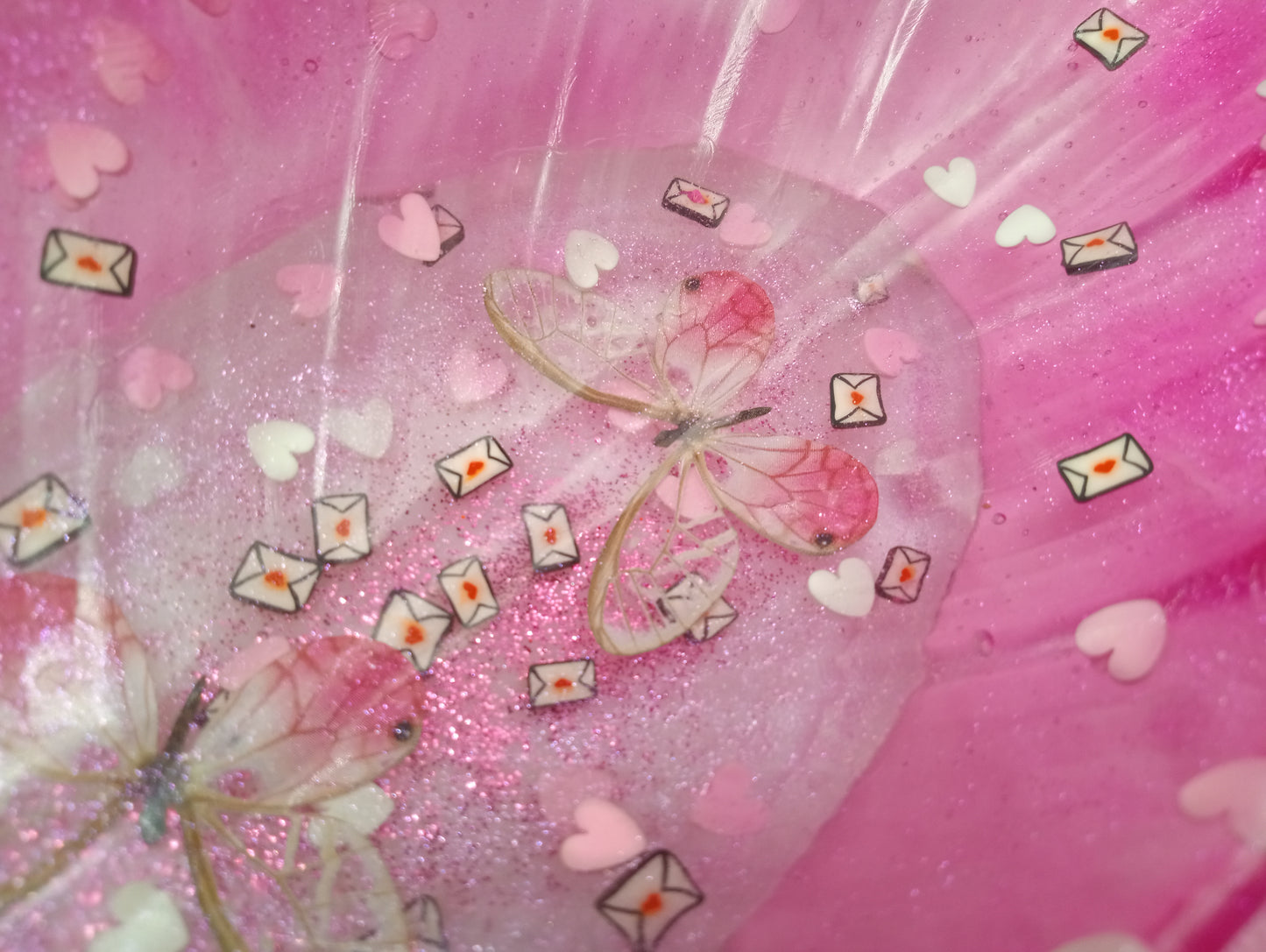 Valentine's Day "Love Bugs" Faux Butterflies - Light Pink - Resin Leaf Tray